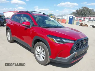 2023 Toyota Corolla Cross LE z VIN 7MUBAABG6PV078723, wystawiony jako IAAI lot #41974362 z przebiegiem 19 279 mil mil oraz . Historia ofert i sprzedaży dostępna na DreamBid. Obrazek 1.