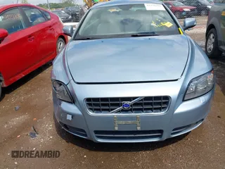 2008 Volvo C70 z VIN YV1MC67208J057706, wystawiony jako IAAI lot #42190498 z przebiegiem 158 652 mil mil oraz . Historia ofert i sprzedaży dostępna na DreamBid. Obrazek 12.