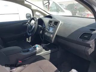 2017 Nissan LEAF SV with VIN 1N4BZ0CP4HC303676, listed as a IAAI auction lot 42233850 with 83,910 mi miles and . Bid and sale history available at DreamBid. Image 5.