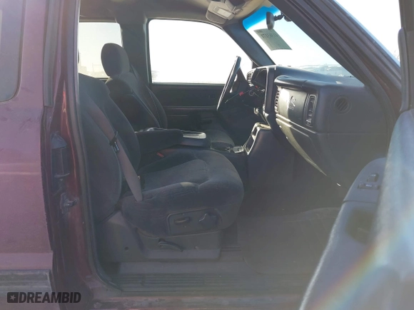 2001 Chevrolet Silverado 1500 LT with VIN 1GCEK19T21E343934, listed as a IAAI auction lot 41363171 with 366,954 mi miles. Bid and sale history available at carsss.com. Image 5.