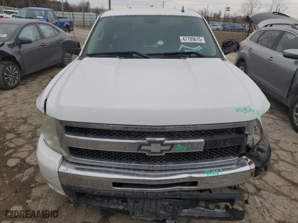 2011 Chevrolet Silverado 1500 LT with VIN 1GCRKSE30BZ423711, listed as a Copart auction lot 47199615 with NaN miles and Salvage Title. Bid and sale history available at carsss.com. Image 5.