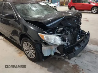 2012 Toyota Camry L z VIN 4T1BF1FK6CU176372, wystawiony jako IAAI lot #42437562 z przebiegiem 217 583 mil mil oraz . Historia ofert i sprzedaży dostępna na DreamBid. Obrazek 17.