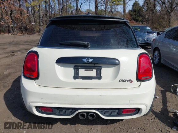 2014 MINI Hardtop S with VIN WMWXM7C57ET987122, listed as a IAAI auction lot 41780127 with 78,567 mi miles and . Bid and sale history available at DreamBid. Image 17.