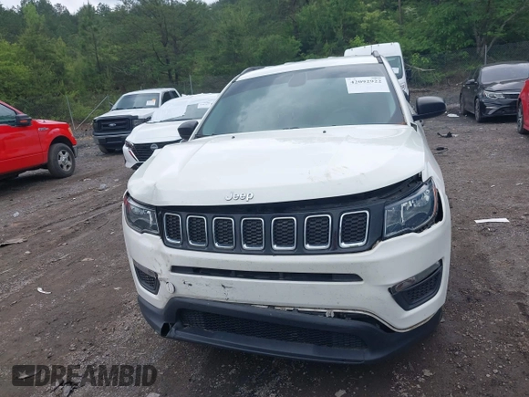 2018 Jeep Compass Sport с VIN 3C4NJCAB4JT250799, выставлен на аукционе IAAI как лот 42092922 с пробегом 91 073 миль миль и . История ставок и продаж доступна на DreamBid. Изображение 12.