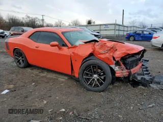 2016 Dodge Challenger 392 Hemi Scat Pack Shaker z VIN 2C3CDZFJ9GH316934, wystawiony jako Copart lot #81707684 z przebiegiem 53 703 mil mil oraz Szkoda całkowita • Salvage title. Historia ofert i sprzedaży dostępna na DreamBid. Obrazek 4.