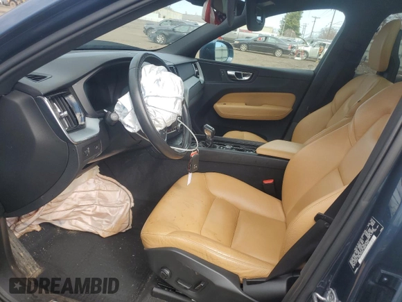 2018 Volvo XC60 Momentum with VIN YV4A22RKXJ1043803, listed as a Copart auction lot 51000515 with Not provided miles and Salvage title. Bid and sale history available at DreamBid. Image 7.