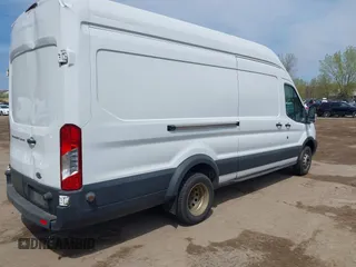 2017 Ford Transit z VIN 1FTBF4XM0HKA58004, wystawiony jako IAAI lot #39278218 z przebiegiem 174 620 mil mil oraz . Historia ofert i sprzedaży dostępna na DreamBid. Obrazek 4.