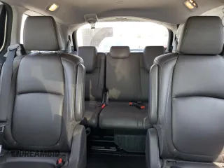 2019 Honda Odyssey Touring with VIN 5FNRL6H81KB051846, listed as a Copart auction lot 58723015 with 68,142 mi miles and Salvage title. Bid and sale history available at DreamBid. Image 10.