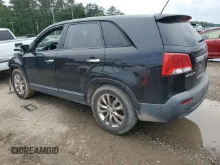 2011 Kia Sorento EX z VIN 5XYKU4A28BG025617, wystawiony jako Copart lot #54141405 z przebiegiem 151 066 mil mil oraz Szkoda całkowita • Salvage title. Historia ofert i sprzedaży dostępna na DreamBid. Obrazek 2.