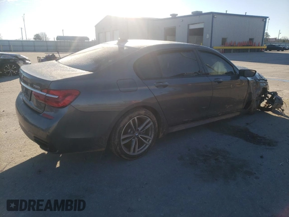 2018 BMW 7 Series ALPINA B7 xDrive with VIN WBA7F2C52JG424933, listed as a Copart auction lot 87302124 with 0 mi miles and Salvage Title. Bid and sale history available at carsss.com. Image 3.
