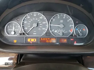 2005 BMW 3 Series 330Ci z VIN WBABD53495PL15528, wystawiony jako Copart lot #61678835 z przebiegiem 161 073 mil mil oraz Szkoda całkowita • Salvage title. Historia ofert i sprzedaży dostępna na DreamBid. Obrazek 9.