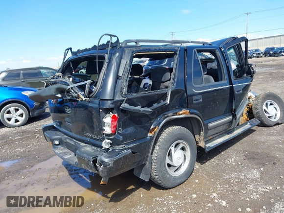 2000 Chevrolet Blazer LT with VIN 1GNDT13W8Y2280580, listed as a IAAI auction lot 41901975 with 236,736 mi miles and . Bid and sale history available at DreamBid. Image 4.