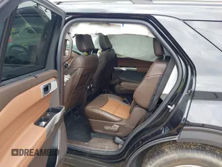 2021 Ford Explorer King Ranch z VIN 1FM5K7LC9MGC20146, wystawiony jako IAAI lot #42121400 z przebiegiem 20 931 mil mil oraz . Historia ofert i sprzedaży dostępna na DreamBid. Obrazek 8.