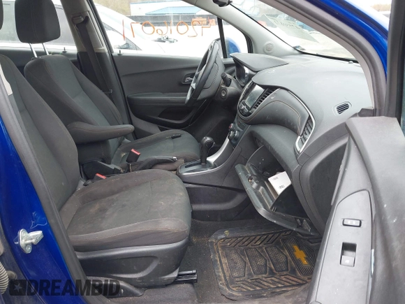2017 Chevrolet Trax LS with VIN 3GNCJKSB0HL177786, listed as a IAAI auction lot 42016071 with 237,428 mi miles. Bid and sale history available at carsss.com. Image 5.