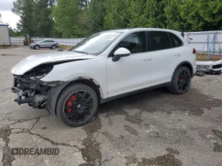 2016 Porsche Cayenne z VIN WP1AA2A23GKA14940, wystawiony jako Copart lot #56004905 z przebiegiem 124 651 mil mil oraz Szkoda całkowita • Salvage title. Historia ofert i sprzedaży dostępna na DreamBid. Obrazek 1.
