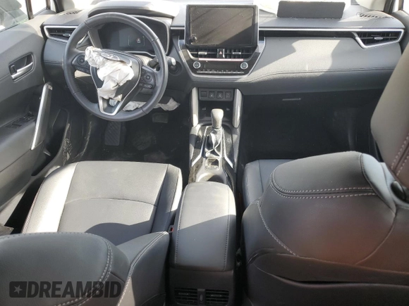 2024 Toyota Corolla Cross XLE with VIN 7MUDAABG2RV105251, listed as a Copart auction lot 55973225 with 8,702 mi miles and Salvage title. Bid and sale history available at DreamBid. Image 8.