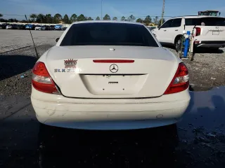 2007 Mercedes-Benz SLK-Class 3.0L with VIN WDBWK54FX7F151062, listed as a Copart auction lot 43152695 with 139,393 mi miles and Salvage Title. Bid and sale history available at carsss.com. Image 6.
