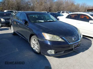 2010 Lexus ES 330 z VIN JTHBK1EG3A2349981, wystawiony jako IAAI lot #41736804 z przebiegiem 231 958 mil mil oraz . Historia ofert i sprzedaży dostępna na DreamBid. Obrazek 1.