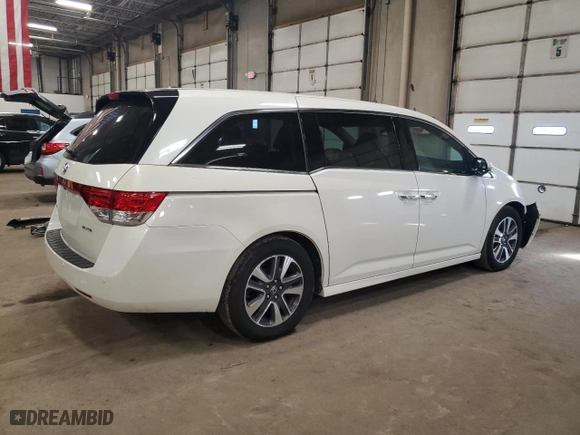 2016 Honda Odyssey Touring Elite with VIN 5FNRL5H94GB053231, listed as a Copart auction lot 46592395 with 132,142 mi miles and Salvage Title. Bid and sale history available at carsss.com. Image 3.