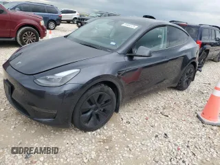 2024 Tesla Model Y с VIN 7SAYGDEDXRA322676, выставлен на аукционе Copart как лот 55664125 с пробегом 8 788 миль миль и Чистый • Clean title. История ставок и продаж доступна на DreamBid. Изображение 1.