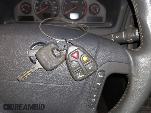 2003 Volvo V70 with VIN YV1SW58D632315898, listed as a IAAI auction lot 41317254 with 153,768 mi miles and . Bid and sale history available at DreamBid. Image 11.
