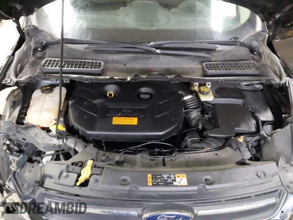 2015 Ford Escape SE with VIN 1FMCU9G9XFUA70029, listed as a IAAI auction lot 41673827 with 82,043 mi miles. Bid and sale history available at carsss.com. Image 10.