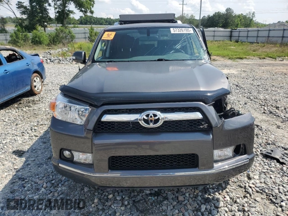 2013 Toyota 4Runner SR5 z VIN JTEZU5JR1D5062064, wystawiony jako Copart lot #57326195 z przebiegiem 176 073 mil mil oraz Szkoda całkowita • Salvage title. Historia ofert i sprzedaży dostępna na DreamBid. Obrazek 5.