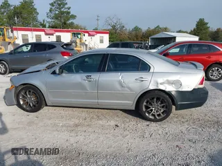 2009 Ford Fusion SEL with VIN 3FAHP08159R174628, listed as a IAAI auction lot 41886676 with 152,929 mi miles. Bid and sale history available at carsss.com. Image 15.