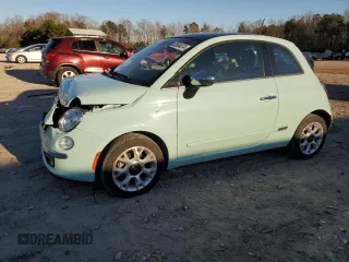2017 FIAT 500 Lounge z VIN 3C3CFFCR3HT553799, wystawiony jako Copart lot #82684374 z przebiegiem 27 022 mil mil oraz Szkody całkowita. Historia ofert i sprzedaży dostępna na DreamBid. Obrazek 1.