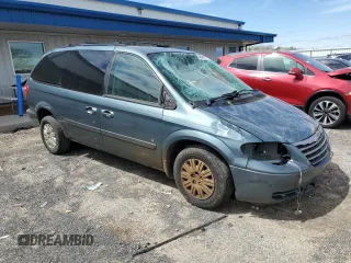 2005 Chrysler Town & Country LX with VIN 2C4GP44R95R278497, listed as a Copart auction lot 54736385 with 267,987 mi miles and Non Repairable. Bid and sale history available at DreamBid. Image 4.