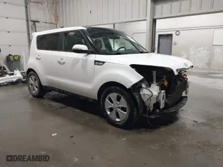 2015 Kia Soul ! with VIN KNDJX3A53F7184832, listed as a IAAI auction lot 42042994 with 72,216 mi miles. Bid and sale history available at carsss.com. Image 1.