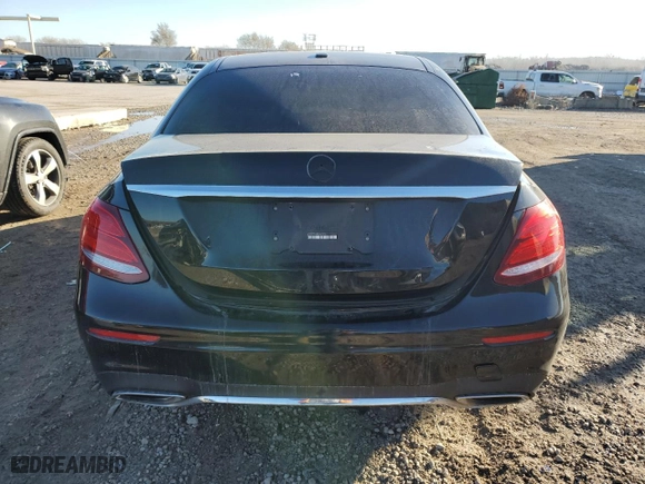 2017 Mercedes-Benz E-Class E 300 Luxury with VIN WDDZF4KB3HA012781, listed as a Copart auction lot 82631834 with NaN miles and Salvage Title. Bid and sale history available at carsss.com. Image 6.
