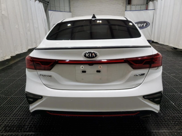 2020 Kia Forte GT-Line with VIN 3KPF34AD7LE176517, listed as a Copart auction lot 52594585 with 80,623 mi miles and Clean Title. Bid and sale history available at carsss.com. Image 6.