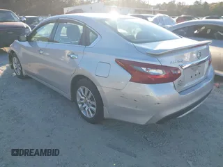 2018 Nissan Altima SR with VIN 1N4AL3AP8JC474583, listed as a IAAI auction lot 40923589 with 116,960 mi miles and . Bid and sale history available at DreamBid. Image 3.