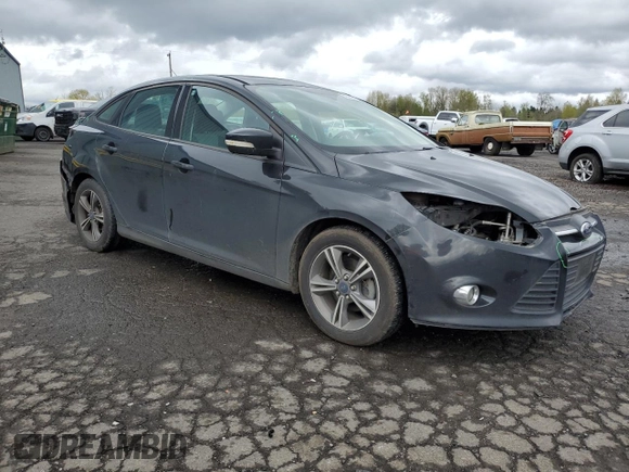 2014 Ford Focus SE with VIN 1FADP3F22EL433306, listed as a Copart auction lot 52242515 with 133,140 mi miles and Salvage Title. Bid and sale history available at carsss.com. Image 4.