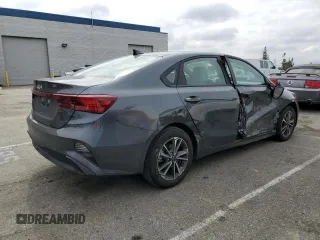 2022 Kia Forte LXS with VIN 3KPF24AD1NE488113, listed as a Copart auction lot 54615215 with 31,004 mi miles and Clean Title. Bid and sale history available at carsss.com. Image 3.