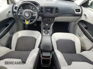 2019 Jeep Compass Altitude with VIN 3C4NJCBB0KT692494, listed as a Copart auction lot 60972975 with 75,517 mi miles and Salvage title. Bid and sale history available at DreamBid. Image 8.