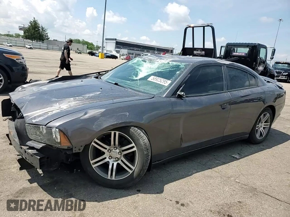 2013 Dodge Charger SE z VIN 2C3CDXBG5DH638254, wystawiony jako Copart lot #58925295 z przebiegiem 201 802 mil mil oraz Szkoda całkowita • Salvage title. Historia ofert i sprzedaży dostępna na DreamBid. Obrazek 13.