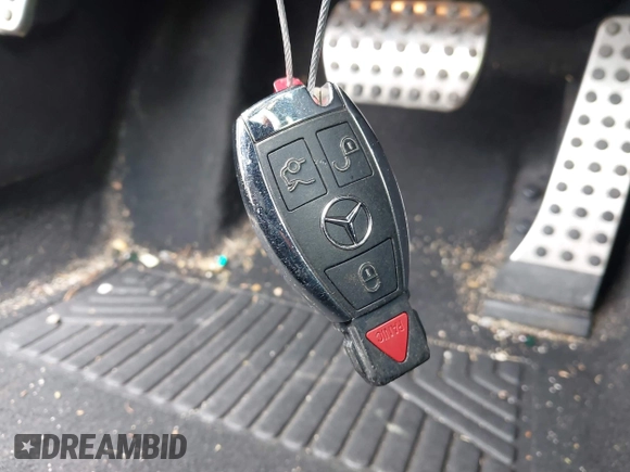 2013 Mercedes-Benz C 250 с VIN WDDGJ4HB3DF944912, выставлен на аукционе IAAI как лот 42411650 с пробегом 91 362 миль миль и . История ставок и продаж доступна на DreamBid. Изображение 11.