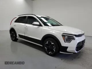 2023 Kia Niro Wind with VIN KNDCR3L16P5054750, listed as a Copart auction lot 52991105 with 47,482 mi miles and Clean Title. Bid and sale history available at carsss.com. Image 4.