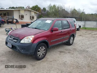 2005 Honda CR-V EX with VIN SHSRD78815U337440, listed as a IAAI auction lot 41917604 with 226,000 mi miles. Bid and sale history available at carsss.com. Image 17.