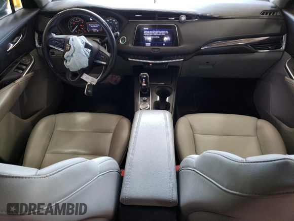 2020 Cadillac XT4 AWD Luxury with VIN 1GYFZBR42LF081550, listed as a Copart auction lot 68891524 with 27,985 mi miles and Salvage Title. Bid and sale history available at carsss.com. Image 8.