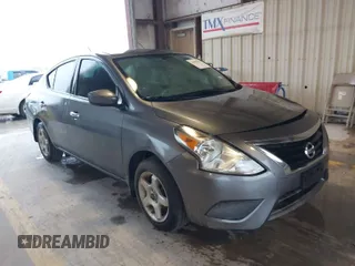 2016 Nissan Versa S with VIN 3N1CN7AP1GL872044, listed as a IAAI auction lot 41898831 with 43,044 mi miles. Bid and sale history available at carsss.com. Image 1.