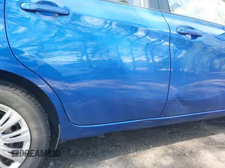 2015 Nissan Note SV with VIN 3N1CE2CP4FL371132, listed as a IAAI auction lot 42111333 with 103,873 mi miles and . Bid and sale history available at DreamBid. Image 12.