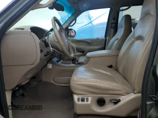 2000 Ford Expedition Eddie Bauer с VIN 1FMRU17L3YLA76951, выставлен на аукционе Copart как лот 51578665 с пробегом 158 987 миль миль и Чистый • Clean title. История ставок и продаж доступна на DreamBid. Изображение 7.