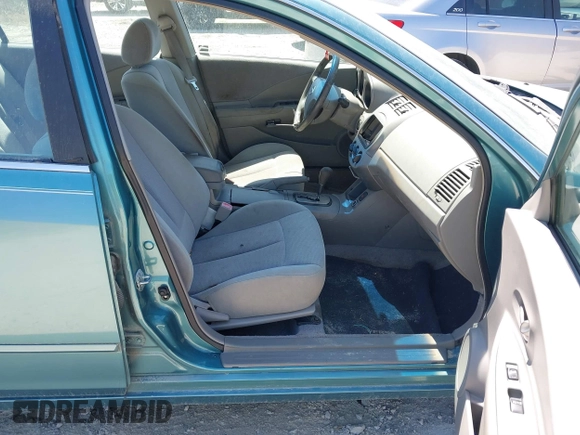 2002 Nissan Altima S with VIN 1N4AL11DX2C160462, listed as a IAAI auction lot 41888618 with 93,145 mi miles. Bid and sale history available at carsss.com. Image 5.