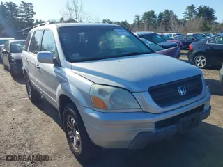 2004 Honda Pilot EX with VIN 2HKYF18594H621365, listed as a IAAI auction lot 41996562 with 223,322 mi miles. Bid and sale history available at carsss.com. Image 1.
