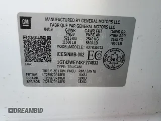 2019 GMC Sierra 3500HD Denali z VIN 1GT42WEY4KF274833, wystawiony jako Copart lot #46794325 z przebiegiem Nie podano mil oraz Szkody całkowita. Historia ofert i sprzedaży dostępna na DreamBid. Obrazek 13.