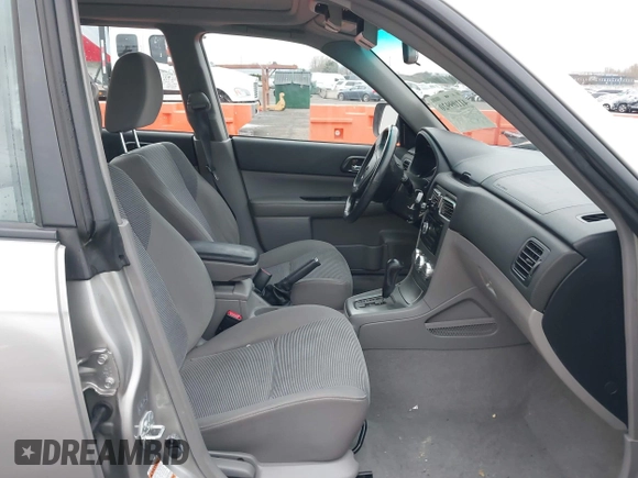 2007 Subaru Forester X w/Premium Pkg with VIN JF1SG65607H704317, listed as a IAAI auction lot 41109920 with 110,170 mi miles. Bid and sale history available at carsss.com. Image 5.