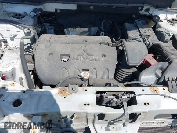 2018 Mitsubishi Outlander SE z VIN JA4AP3AW3JU011695, wystawiony jako IAAI lot #42144112 z przebiegiem 69 228 mil mil oraz . Historia ofert i sprzedaży dostępna na DreamBid. Obrazek 10.
